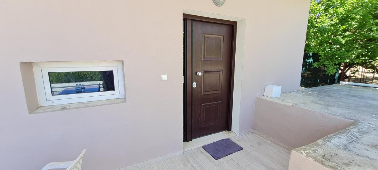 Gerys House Daire Nikiana Dış mekan fotoğraf