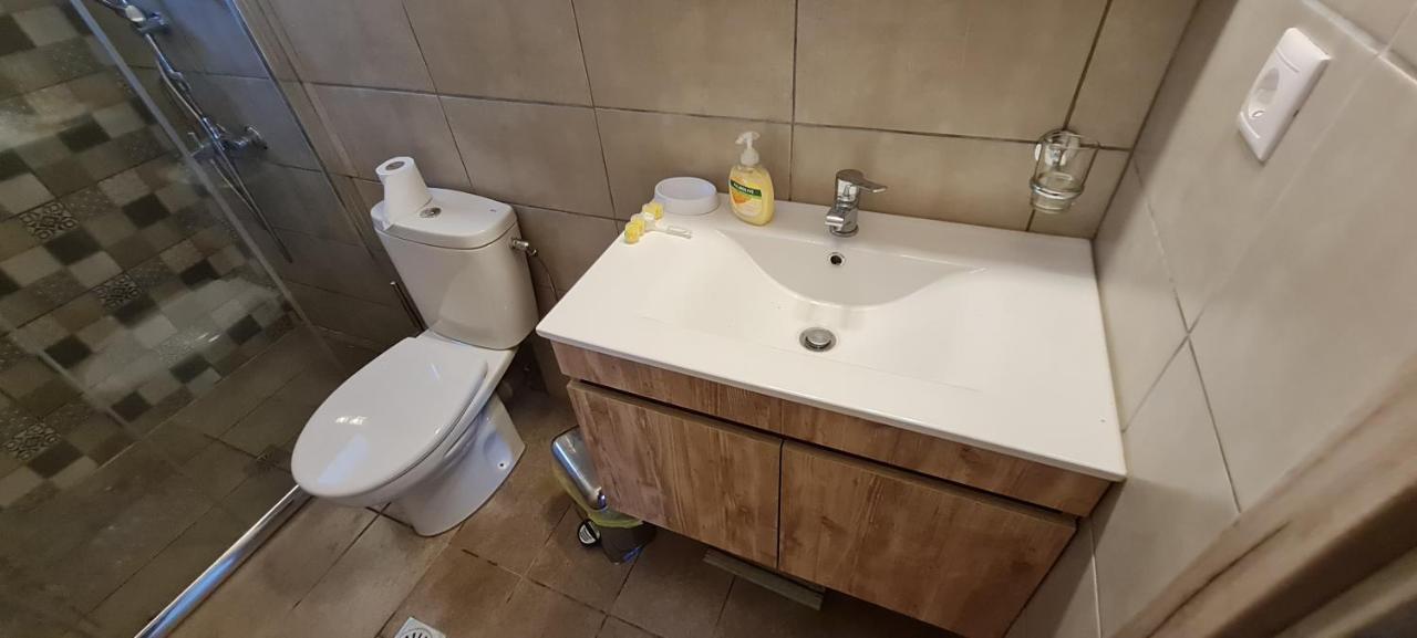 Gerys House Daire Nikiana Dış mekan fotoğraf